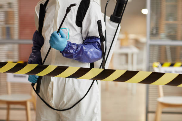 Professional Biohazard technician working in Canehill, AR